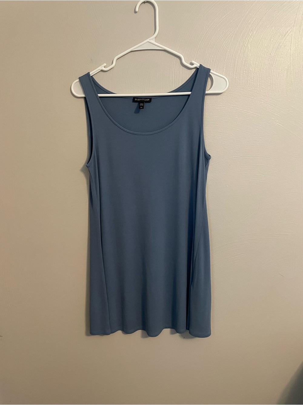 Eileen Fisher Women’s 100% Silk Blue Tank Size small petite